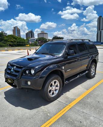 MITSUBISHI PAJERO SPORT 3.5 HPE 4X4 V6 24V FLEX 4P AUTOMÁTICO MITSUBISHI PAJERO SPORT 3.5 HPE 4X4 V6 24V FLEX 4P AUTOMÁTICO